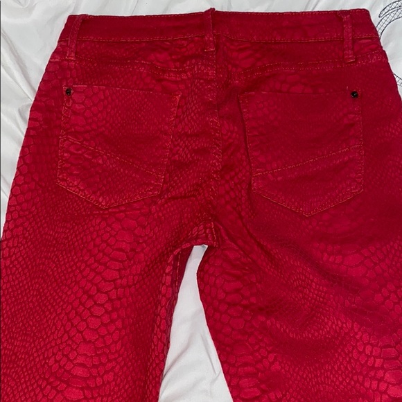 Just Fab Jeans (Hot Pink w Snakeskin Print Design) - Picture 8 of 13